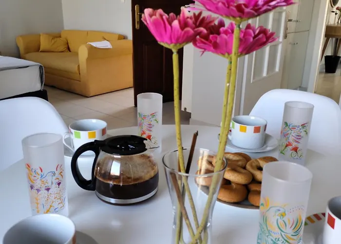 Nini's House Superior - 100m From Town Center Apartmán *