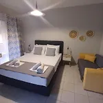 아파트 Nini's House Superior - 100m From Town Center *